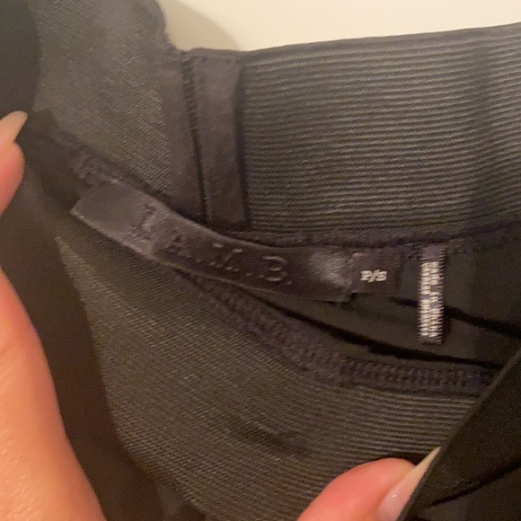 LAMB DESIGNER SLINKY MATERIAL SKIRT - Picture 4 of 4